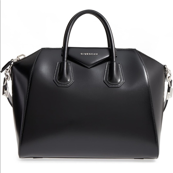 Givenchy Handbags - Givenchy Medium Antigona Black - Authentic